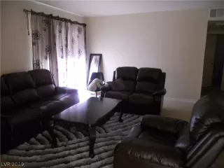 Photo #3: 2054938 Listing 