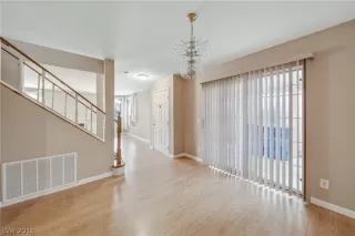 Photo #3: 2054989 Listing