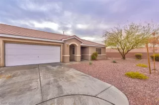 Photo #1: 2055025 Listing