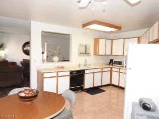 Photo #2: 2055026 Listing