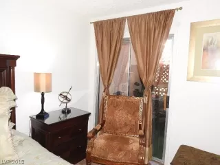 Photo #6: 2055026 Listing