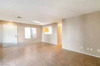 Photo #3: 2055057 Listing