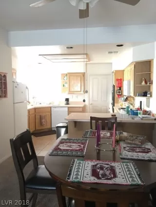 Photo #4: 2055066 Listing 
