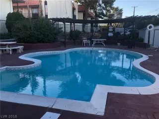 Photo #1: 2055084 Listing 