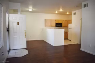 Photo #6: 2055120 Listing