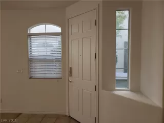 Photo #2: 2055143 Listing