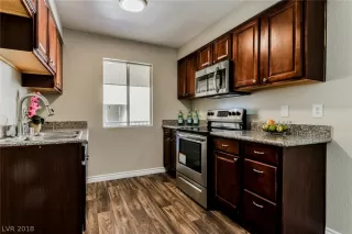 Photo #6: 2055151 Listing