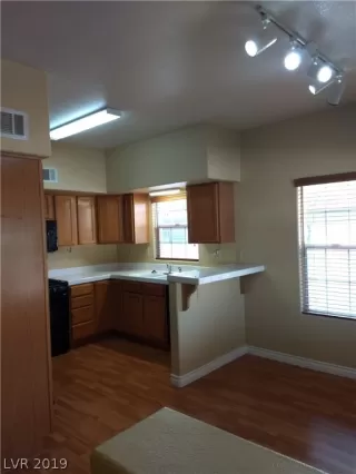 Photo #6: 2055171 Listing