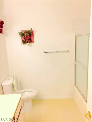 Photo #2: 2055174 Listing