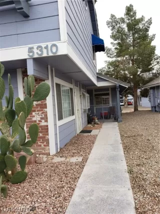 Photo #2: 2055193 Listing 