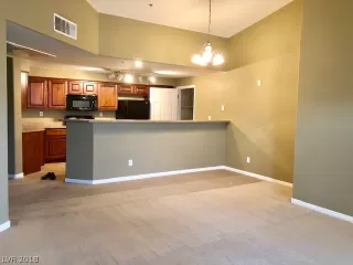 Photo #3: 2055207 Listing