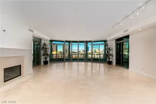 Photo #5: 2055264 Listing