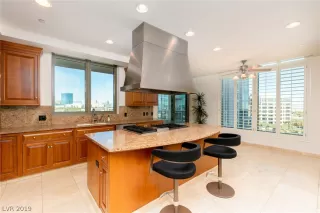 Photo #6: 2055264 Listing