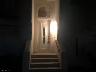 Photo #1: 2055290 Listing