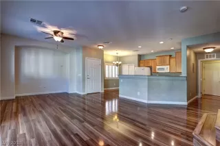 Photo #2: 2055346 Listing 