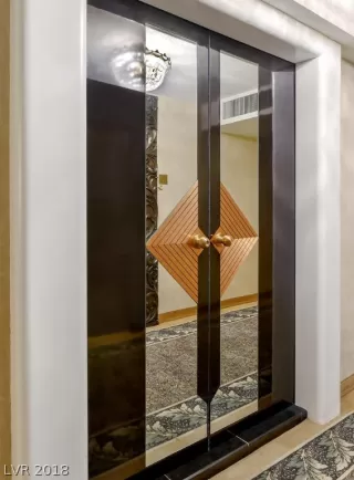 Photo #3: 2055434 Listing