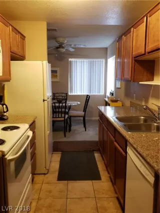 Photo #3: 2055437 Listing