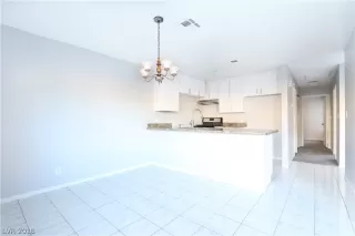 Photo #4: 2055449 Listing 