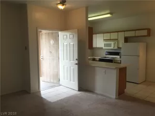 Photo #6: 2055464 Listing