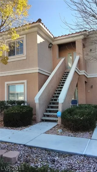 Photo #3: 2055536 Listing