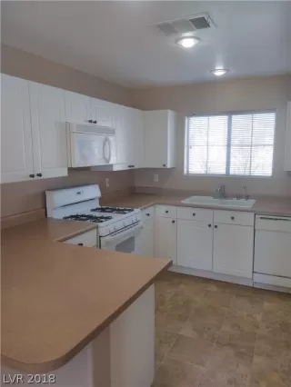 Photo #6: 2055536 Listing