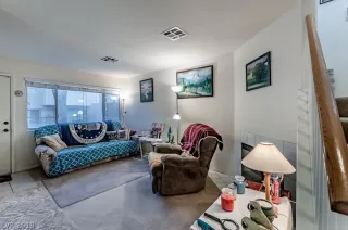 Photo #4: 2055541 Listing