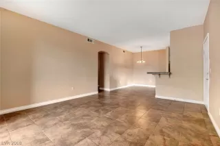 Photo #5: 2055545 Listing