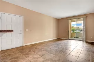 Photo #6: 2055545 Listing