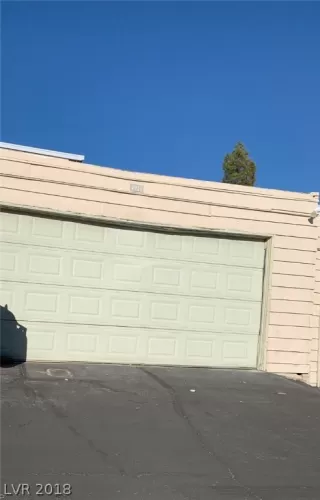 Photo #2: 2055635 Listing