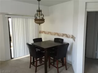 Photo #5: 2055646 Listing 