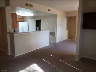 Photo #6: 2055657 Listing