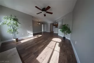 Photo #4: 2055731 Listing 