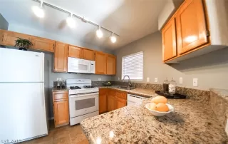 Photo #5: 2055731 Listing 