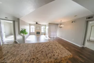 Photo #6: 2055731 Listing 