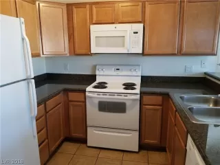 Photo #3: 2055744 Listing