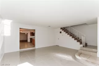 Photo #6: 2055808 Listing