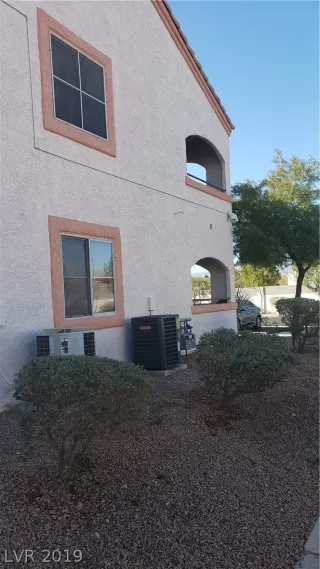 Photo #2: 2055831 Listing 