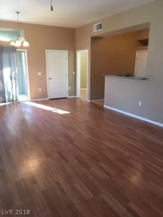 Photo #2: 2055865 Listing