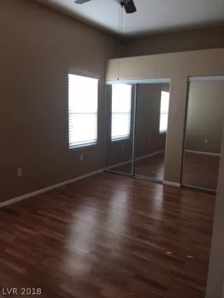 Photo #4: 2055865 Listing