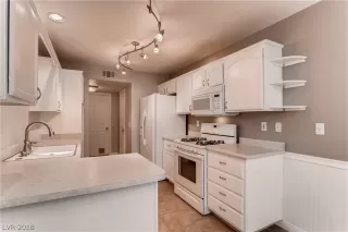 Photo #6: 2055867 Listing