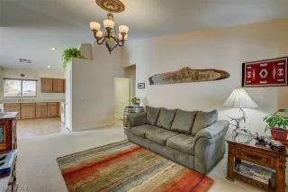 Photo #6: 2055905 Listing