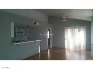 Photo #5: 2055985 Listing 