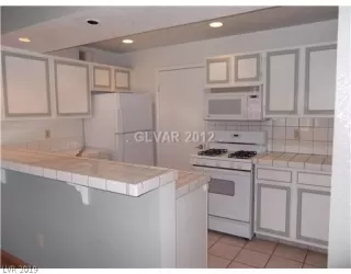 Photo #6: 2055985 Listing 