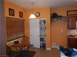 Photo #5: 2055999 Listing