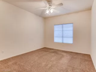 Photo #5: 2056011 Listing