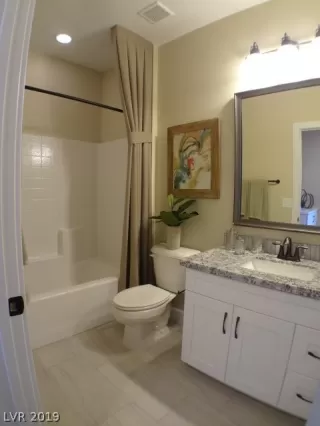 Photo #2: 2056025 Listing 