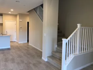 Photo #3: 2056025 Listing 