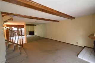 Photo #6: 2056045 Listing 