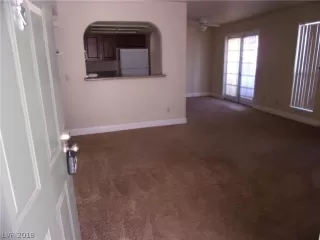 Photo #1: 2056088 Listing 