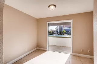 Photo #3: 2056153 Listing